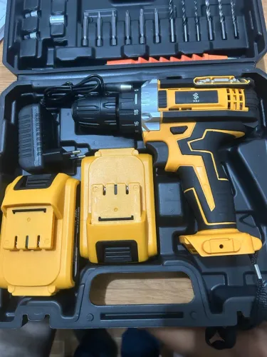 Furadeira Parafusadeira 48V com 2 Baterias e Maleta - R$ 200,00