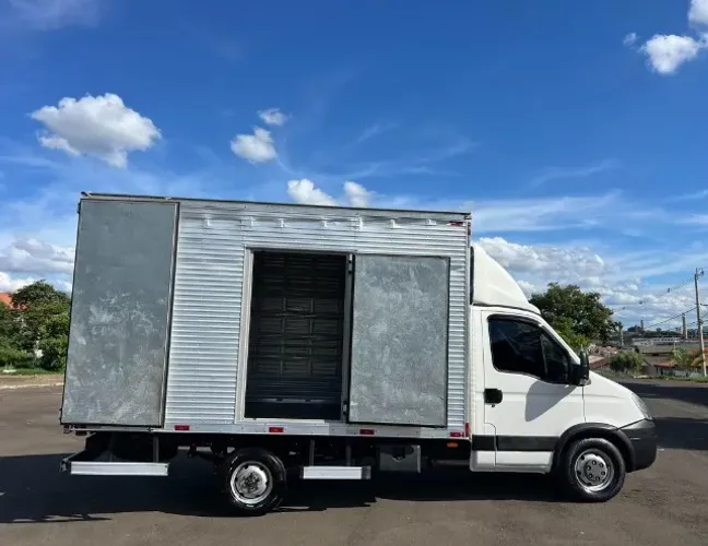 Iveco Daily Chassi 35s14 2P (e5) 2019