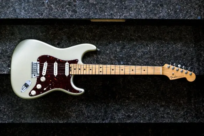 Fender American Elite Stratocaster 2016 - NÃO ENVIO