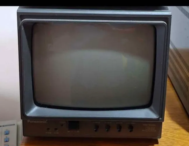 Monitor Profissional Panasonic TR-930B