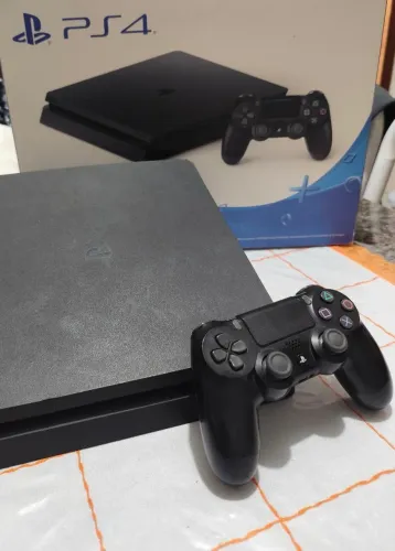 PS4 Slim 500 GB com Controle - Aceito Propostas
