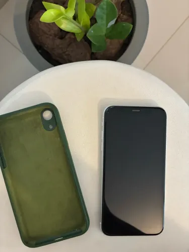 VENDO IPHONE XR - BEM CONSERVADO!