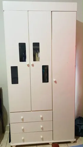 kit guarda roupa e berço infantil