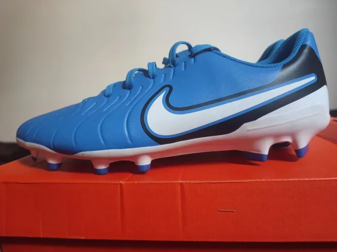 Chuteira Campo Nike Legend 10 Club Azul e Branco TAM 42