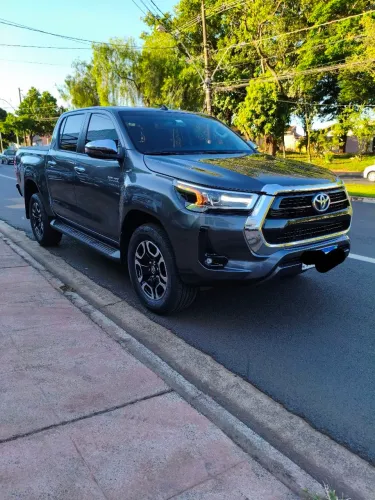 Toyota Hilux CD SRV 4X4 2.8 TDI Diesel Aut. 2025