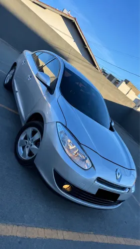 Renault Fluence Sed. Dynamique 2.0 16V Flex Aut. 2012