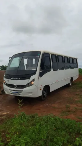 Micro ônibus Neobus thunder 2011