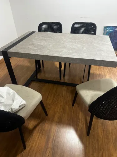 Mesa de jantar 4 lugares