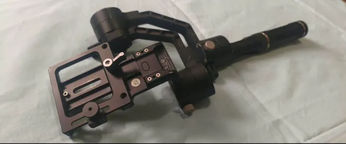  <br>Estabilizador Gimbal Zhiyun Crane V2 para Câmera