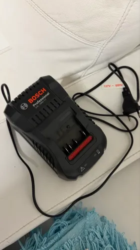 Carregador de baterias bosch gal 1880Cv 110v