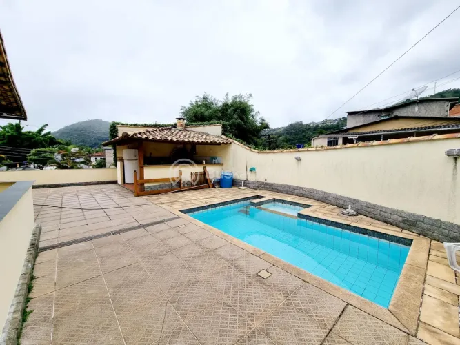 Casa em Nogueira - Petrópolis