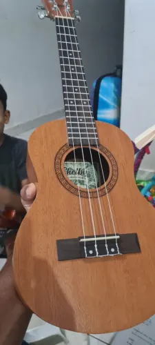 Ukulele Tenor Shelby