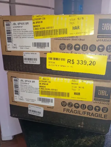 Dois médios JBL 