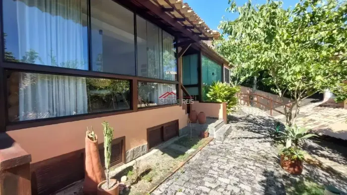 Casa em condomínio à venda com 3 quartos sendo 1 suíte Centro Buzios