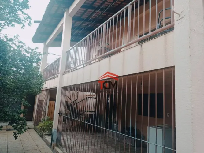 Sobrado à venda, 368 m² por R$ 720.000,00 - Setor Perim - Goiânia/GO