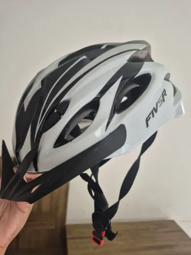 Capacete de bicicleta