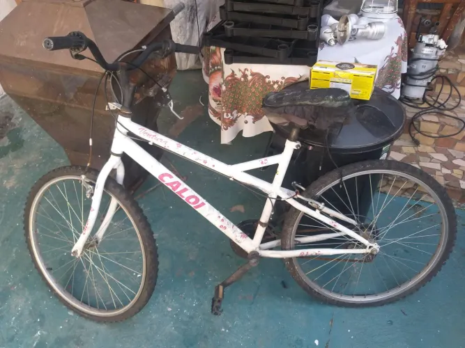 Vendo uma bicicleta da caloi