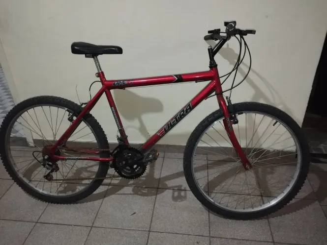 Bicicleta aro 26 18 marchas