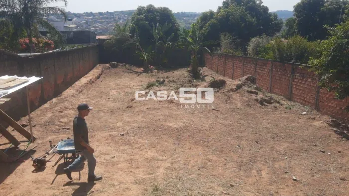 TERRENO A VENDA SATELITE IRIS