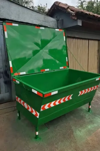 Lixeira grande capacidade 2800lts.  Toda fabricada na chapa 14