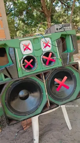 Caixa de grave de 15