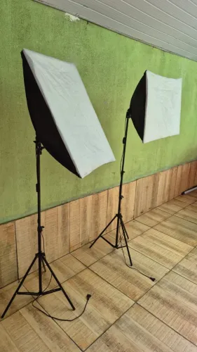 Kit Duplo Softbox 50x70 + Tripé 2m