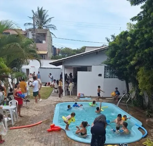Casa Duplex na Praia com Piscina, Área de Lazer com Churrasqueira para Morar ou Investir.