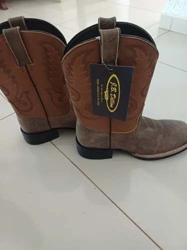 Bota country J.B.DILLON. n.40. Novo.