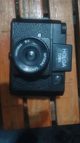 Câmera analógica Holga 120n
