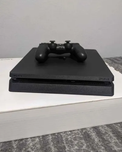 PS4 Slim 500 GB