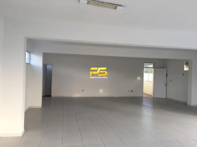 PRÉDIO COM 3 PAVIMENTOS PARA LOCAÇÃO NO CENTRO DE JOÃO PESSOA / PB REF: 358