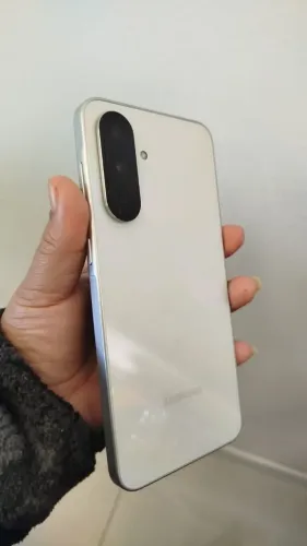Vendo celular A36 , 256gb