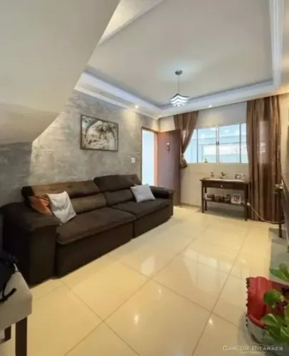 Vendo/Alugo Sobrado lindo 3 Quartos, Semi Mobiliado. Otimo valor!!