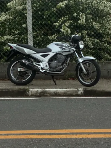 Vendo CBX Twister 250cc