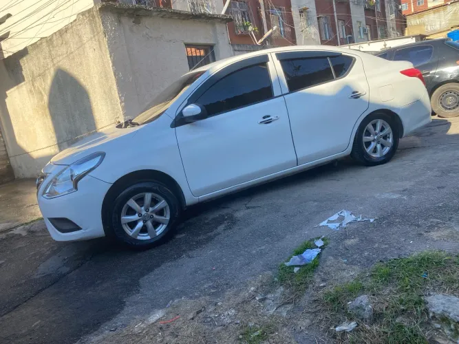 Nissan Versa 1.0 12V Flexstart 4P Mec. 2018