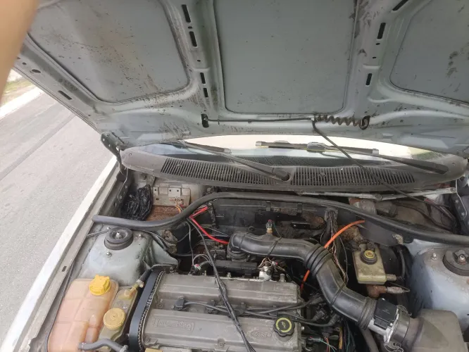 Vendo perua escorte ano 99 elétrico as carro porta