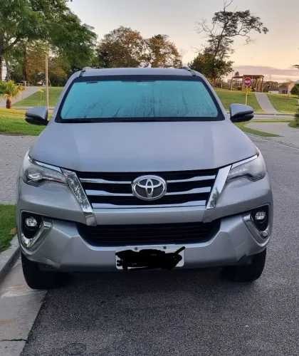 Toyota Hilux SW4 SRX 4X4 2.8 TDI 16V Dies. Aut. 2019