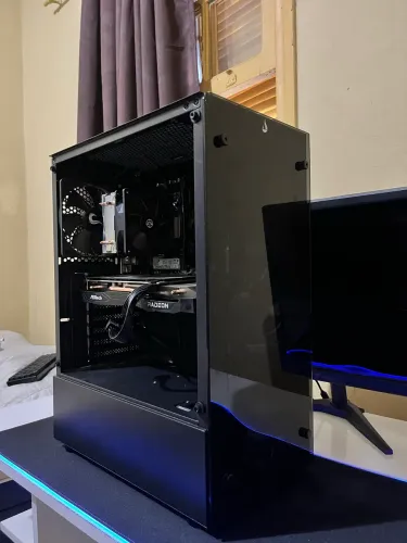 Pc gamer- rx7600 + i5, 16ram- Roda tudo.
