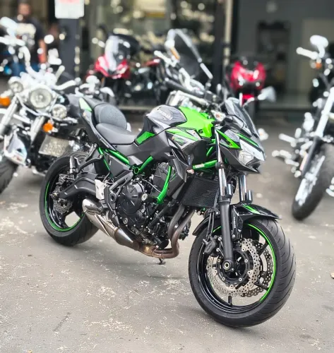 Kawasaki Z 650 SE