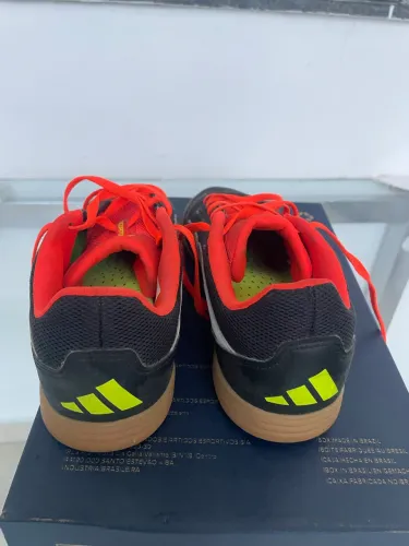 CHUTEIRA DE QUADRA ADIDAS NÚMERO 36