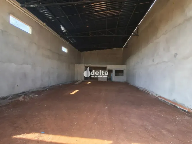 Galpão disponível para Locação no bairro Santa Mônica em Uberlândia - MG.