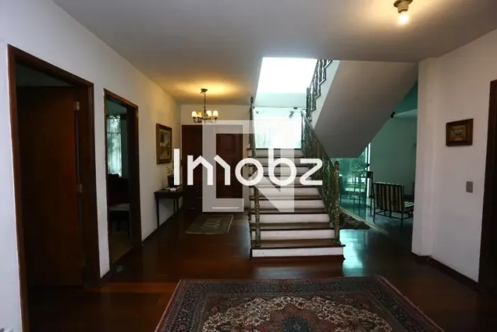 Casa à venda - Avenida Albert Einstein - São Paulo - SP - CEP: 05652-000