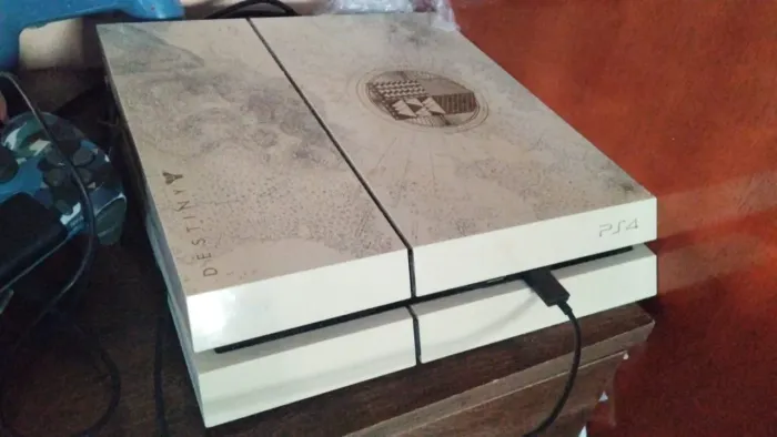 PS4 Fat Edição Especial Especial Destiny Branco - Item de Coleção