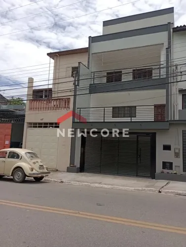 Sobrado em Avenida Luiz Nani - Borda da Mata - Caçapava/SP