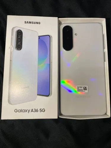 Samsung Galaxy A36 5G! 128GB E 6GB RAM