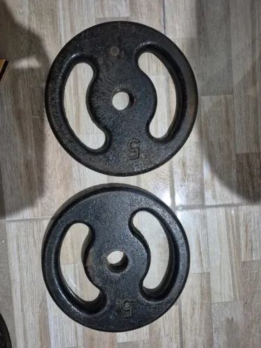 2 ANILHAS DE 5 KG DE FERRO