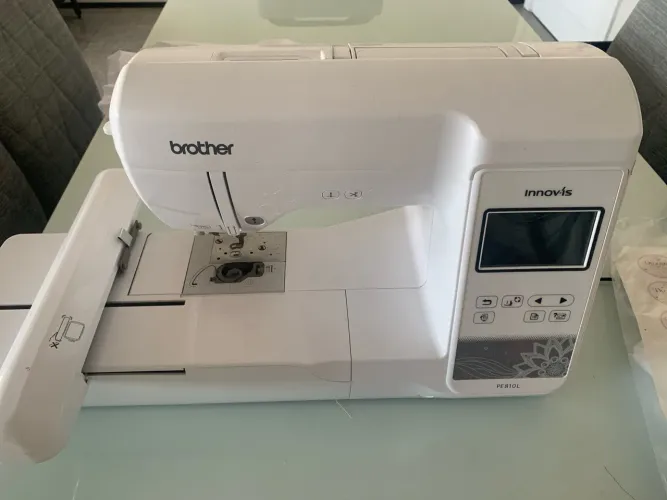 Máquina de bordar
