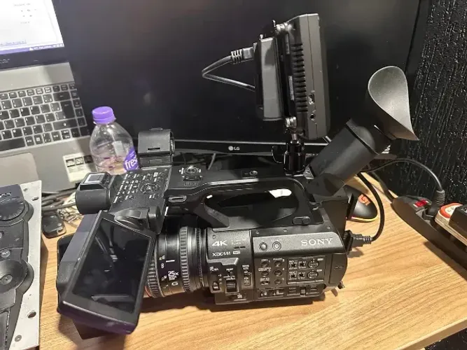 CAMERA SONY PXW-Z190 HANDYCAM FILMADORA 4K UHD