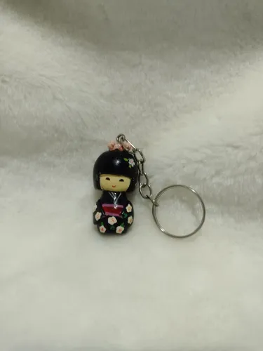 Chaveiro japonês bonequinha kocash