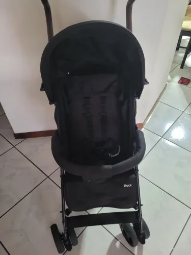 Carrinho bebe passeio